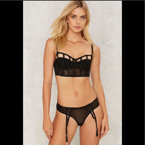 Nasty Gal Other - Nasty Gal Bra Set Price Firm